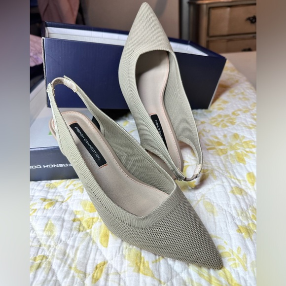 NWB 💕💚 French Connection Beige Wedges US SIZE 6 - Picture 1 of 6
